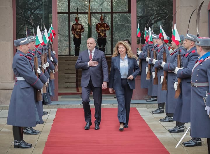 Йотова благодари на Радев и  Прогресивна България  за подкрепата в предстоящите избори