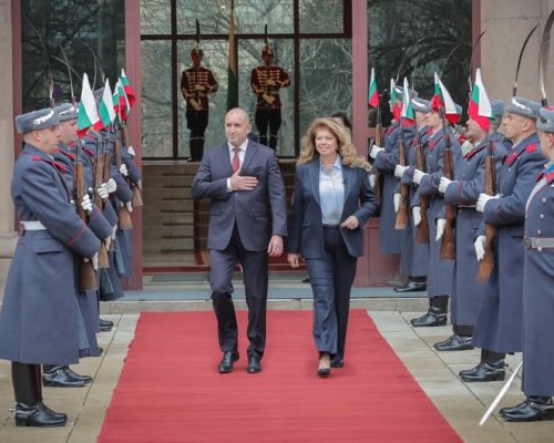 Йотова благодари на Радев и  Прогресивна България  за подкрепата в предстоящите избори