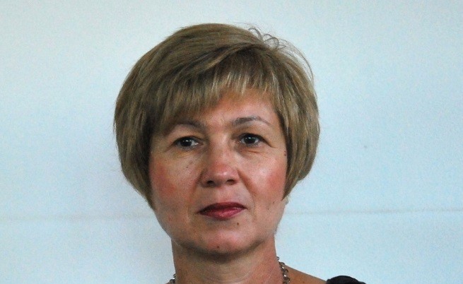 Жена поема Агенция Митници от днес
