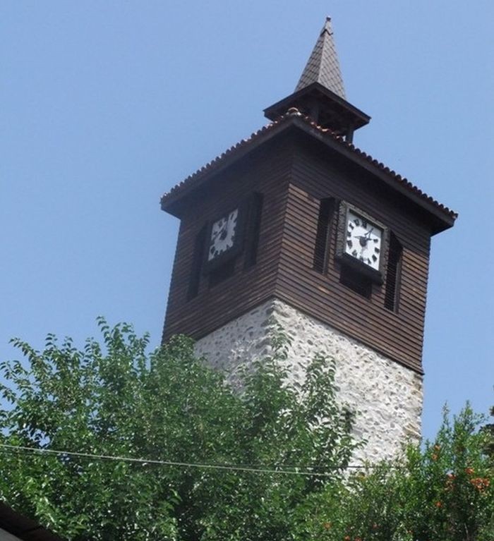 Часовник от 19 век посочвал началото и края на работния ден в Горна Джумая