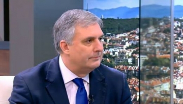 Калфин разочарова пенсионерите, не отговарял за зъбите им