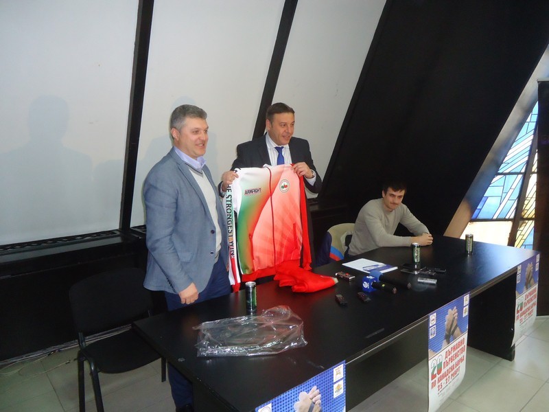 Благоевград приема Държавно и Световно първенство по канадска борба тази година снимка 3