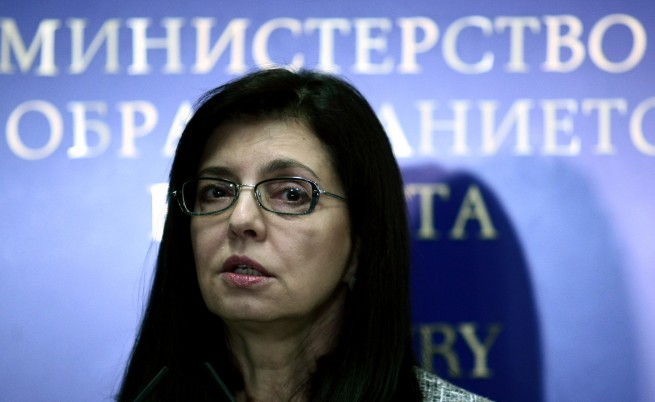 Кунева: Ще има проверка на имотите на Пеевски и Първанов Кунева: Ще има проверка на имотите на Пеевски и Първанов