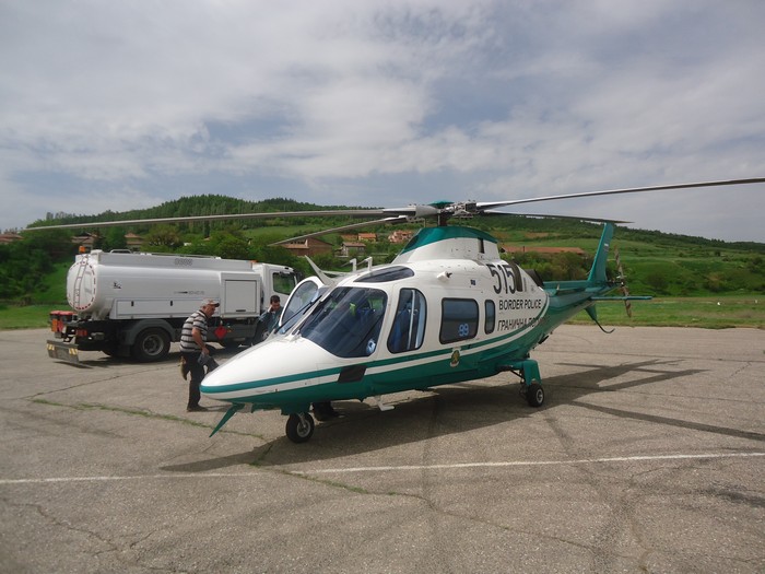 Хеликоптер на Гранична полиция кръжа днес над Благоевград