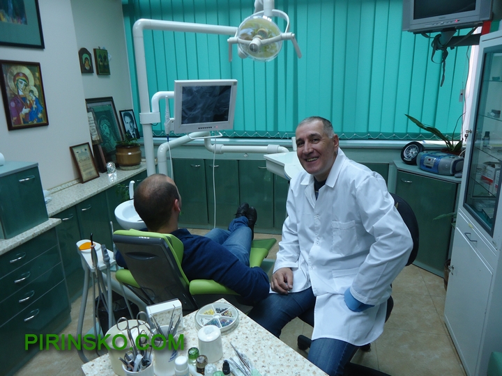 Д-р Красимир Димитров обнови стоматологичният си кабинет с техника от Германия