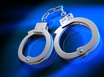 Полицията в Петрич задържа двама криминалнопроявени откраднали лек автомобил Опел Кадет