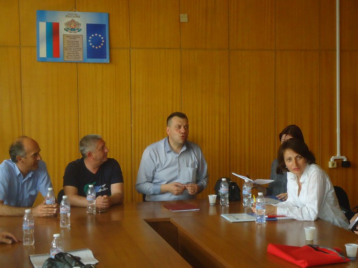 Губернаторът Бисер Михайлов остана разочарован от срещата за Асоциация-ВиК в община Кресна