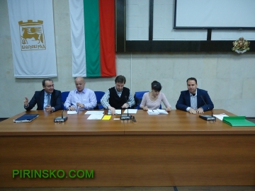 Напрежението в редиците на БСП в Пиринско, едва не провали днес мероприятието на социалистите в Благоевград