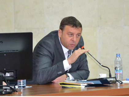 Кметът д-р Атанас Камбитов прави първа копка на магазин  Лидъл  в Благоевград