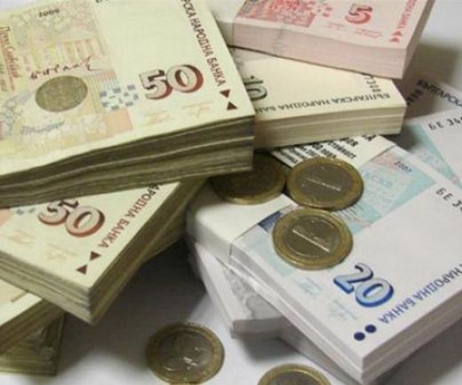 Важно за всеки! Вижте какви ще са заплатите в България идните години