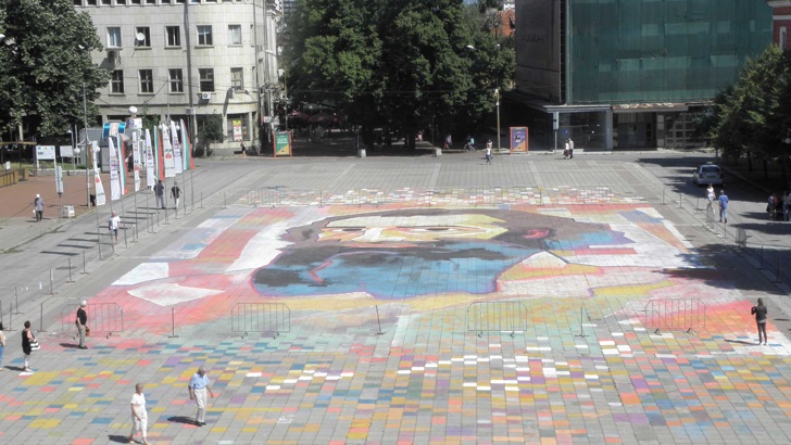 Млади майстори пресъздадоха върху площ от 1 декар един от автопортретите на Владимир Димитров-Майстора в Кюстендил