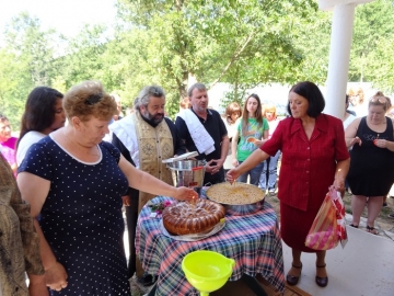 С водосвет родолюбци откриха нов параклис Св. Четиридесет мъченици в местността Порогош край симитлийското село Градево
