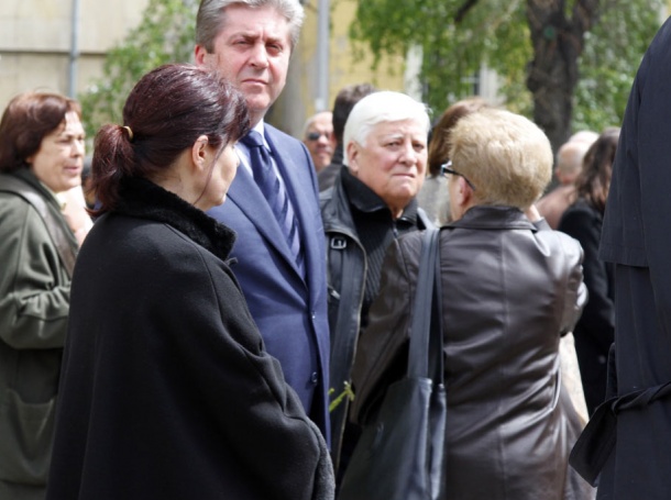 Червените изгониха Първанов от погребението на Мария Данаилова