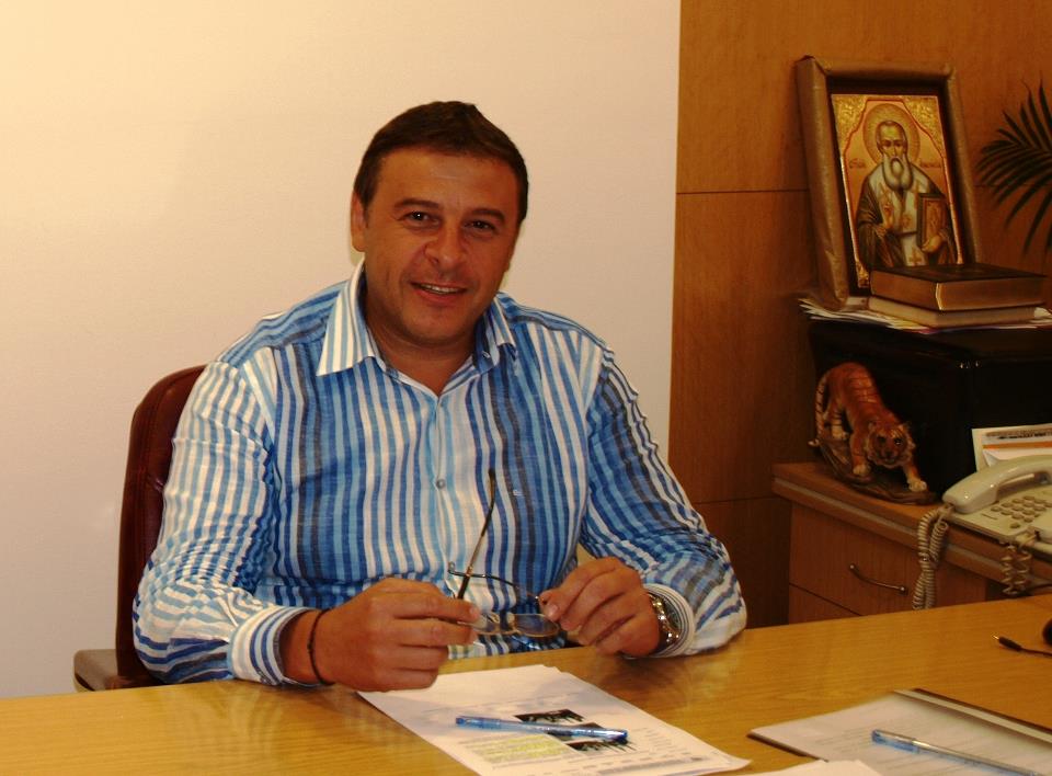 Кметът на Благоевград д-р Атанас Камбитов празнува днес рожден ден