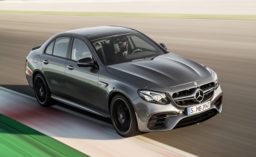 Лошото момче Mercedes-AMG E63 идва с 4х4, режим  дрифт  и две версии