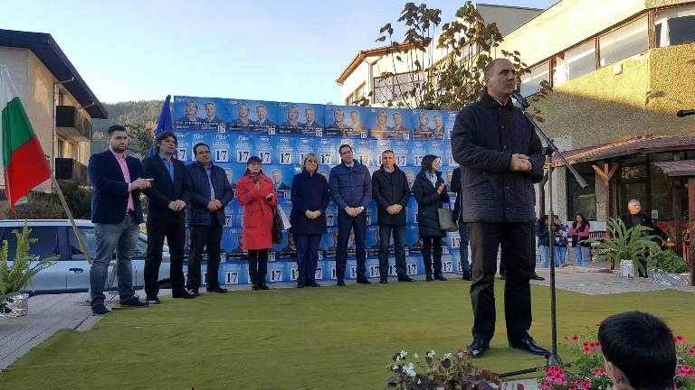 Цветан Цветанов в Белица: ГЕРБ е единствената алтернатива в смесените региони, защото не противопоставяме хората