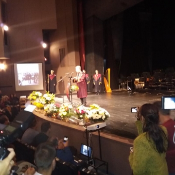 С изпълнение на Националния химн на Република България започна официалната церемония по отбелязването на 40-годишнина от създаването на ЮЗУ Неофит Рилски