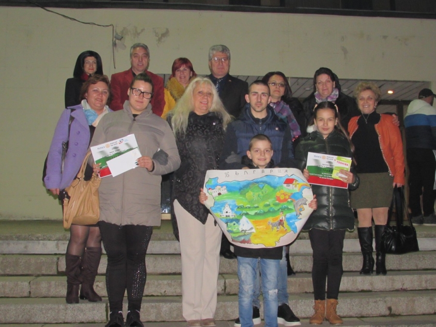 Ученици от Симитли са сред лауреатите на конкурса  Аз обичам България”
