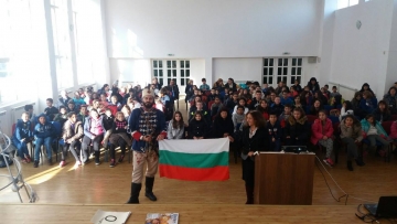 Ученици от Сандански проведоха урок по родолюбие