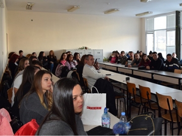 Манипулацията на журналистиката и предизвикателствата на PR-практиката съпътстваха Деня на PR студента в ЮЗУ