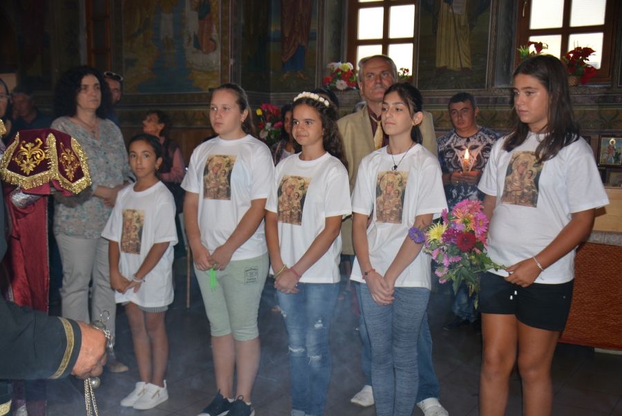 Благотворителен коледен базар в помощ на приюта  Св. Николай  на отец Иван в Нови Хан ще се проведе днес в Симитли
