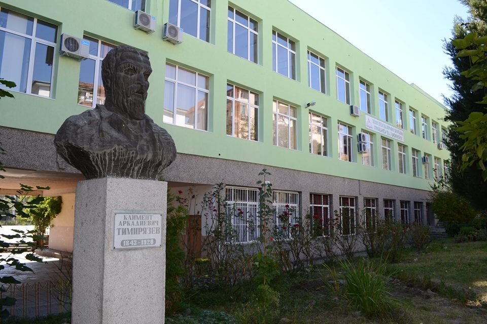 Кметът Кирил Котев подписа договор за реконструкция и модернизация на ЗПГ  Климент Тимирязев”