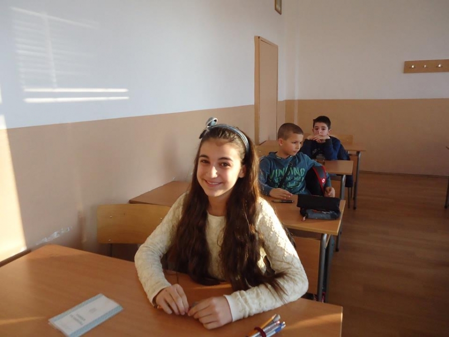 Намаляват учебните часове в община Симитли